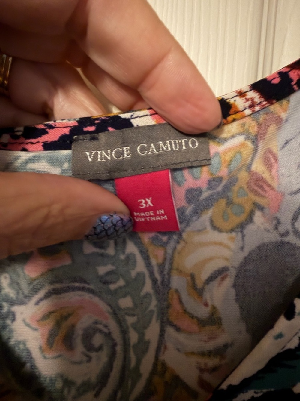 Vince Camuto Multicolor Paisley Cold-Shoulder Blouse - Picture 3 of 3